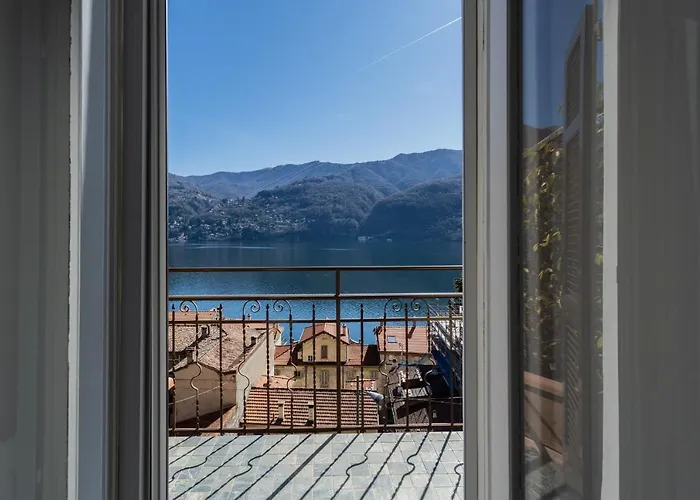 Lovely Overlooking By Rent Carate Urio