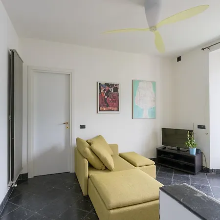 Lovely Overlooking By Rent Carate Urio