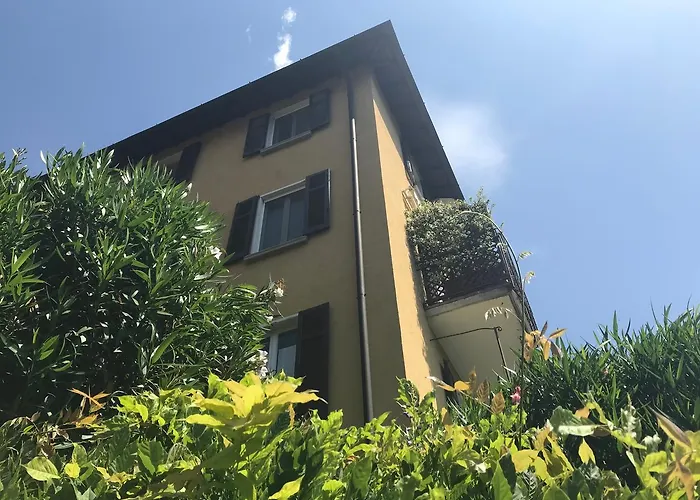 Lovely Overlooking By Rent Carate Urio